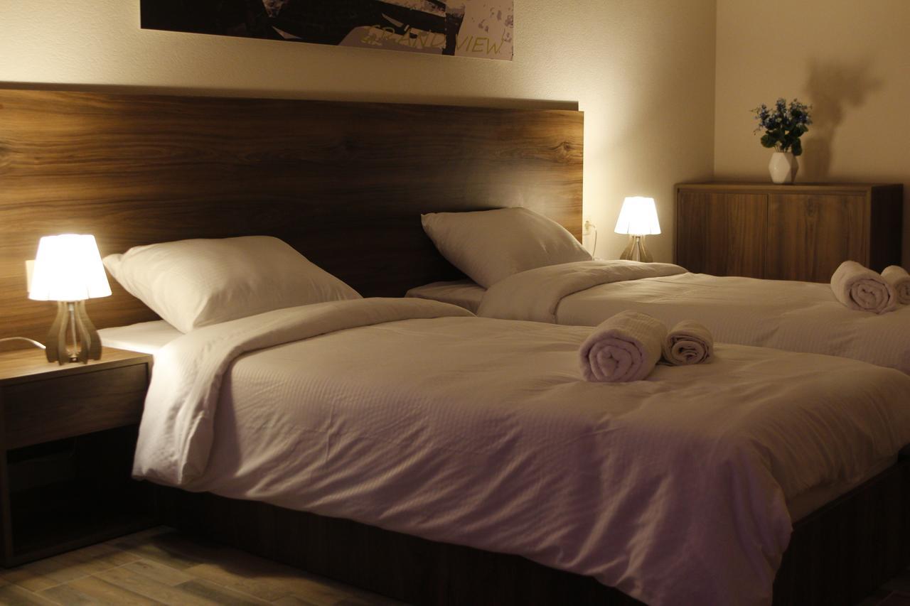Hotel Grand View In Tbilisi Esterno foto
